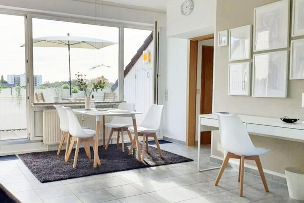 Modernes Und Ruhiges Appartement Mit Loggia Marl Exterior photo