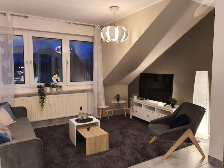 Modernes Und Ruhiges Appartement Mit Loggia Marl Exterior photo