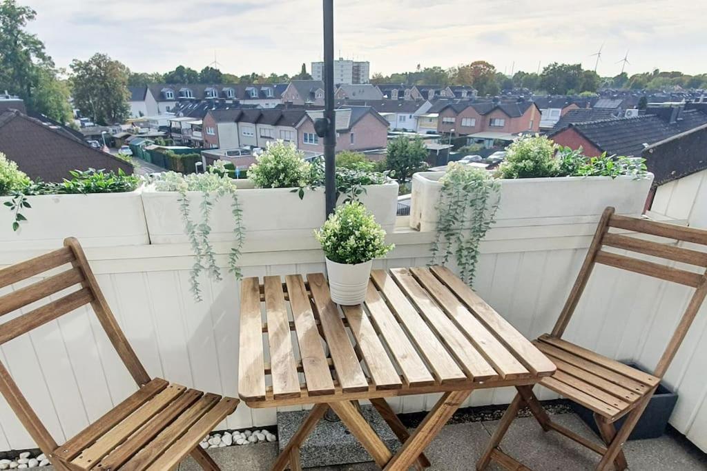 Modernes Und Ruhiges Appartement Mit Loggia Marl Exterior photo