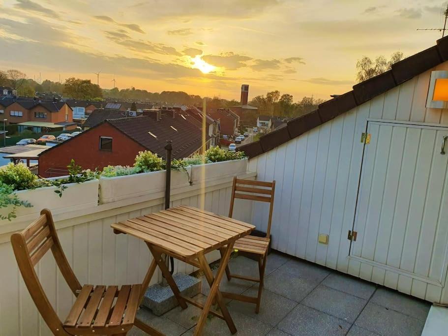 Modernes Und Ruhiges Appartement Mit Loggia Marl Exterior photo