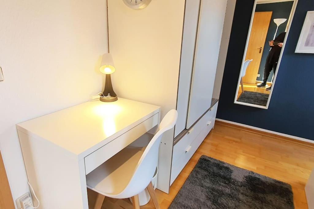 Modernes Und Ruhiges Appartement Mit Loggia Marl Exterior photo